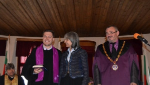 Вицепрезидент кмет и ректор връчиха дипломите на абсолвенти от ВТУ