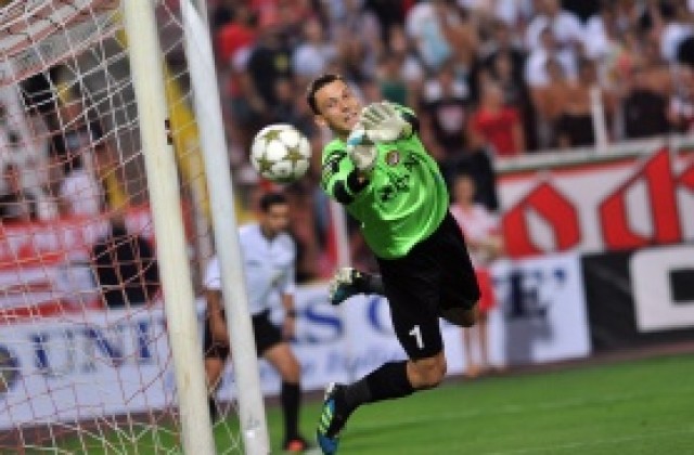 ПСВ Айндховен иска вратаря на Ботев