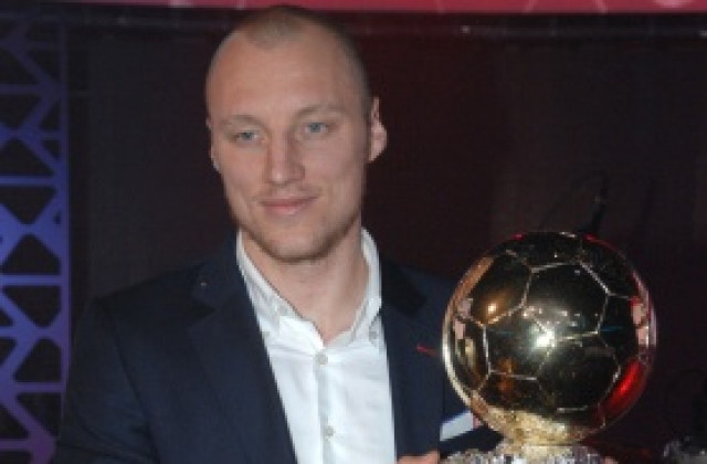 Футболист №1 към младите: Да слушат треньорите си, и да слушат майките си