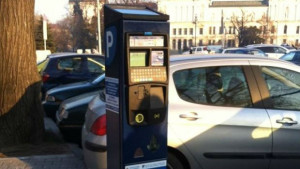 Вече плащаме за синя зона чрез паркомати