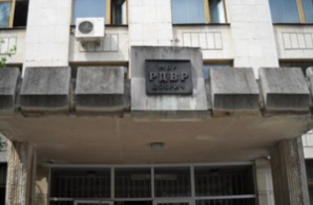 Крадци задигнаха телевизор и лаптоп