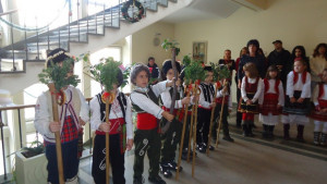 Коледари благословиха врачани