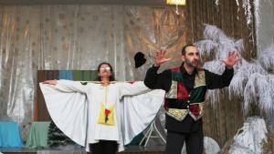 Дядо Коледа пристига с Куклен театър ВЕСЕЛ