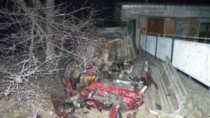 Пиян шофьор уби пътник рани друг потроши си колата и