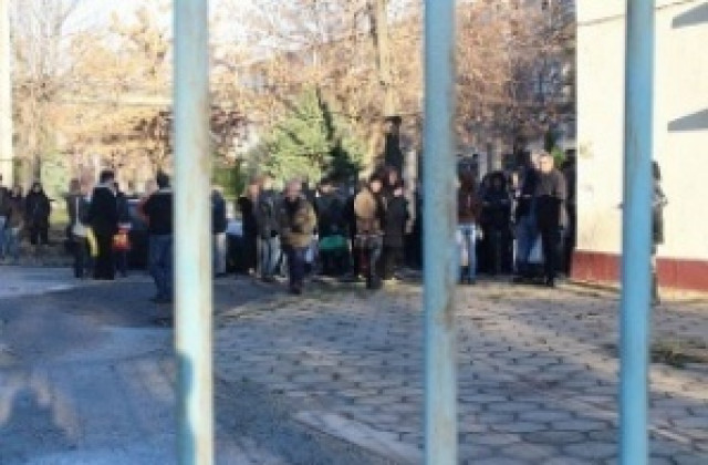 312 от „Ремотекс” получават еднократна социална помощ