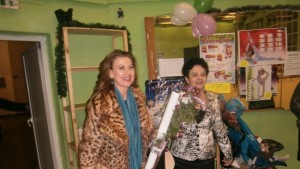 Илияна Раева демонстрира респект към школата по художествена гимнастика в