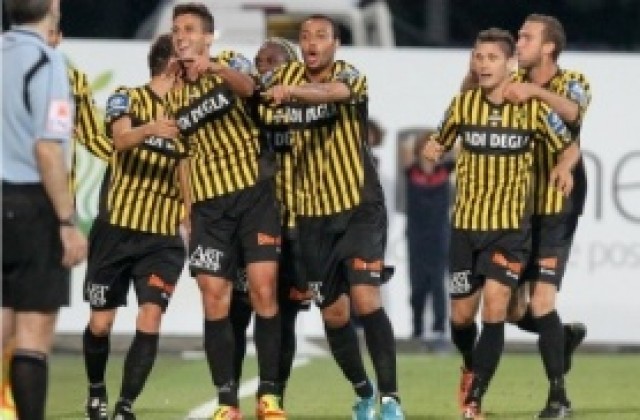 Хазуров бележи, но Лиерс загуби за четвърти път поред