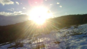 Зимното слънцестоене слънцето се движи над тропика на Козирога