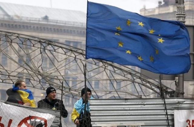 Украинската опозиция се събира на площад „Независимост” в Киев