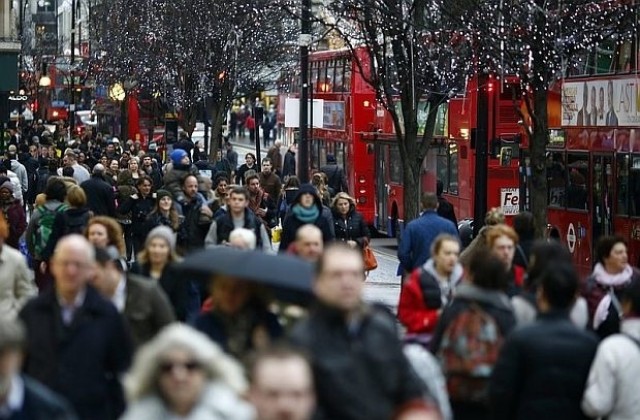 Би Би Си: Великобритания трябва да е готова за приток на имигранти от България и Румъния