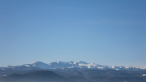 Слънчево и спокойно време пътищата са проходими при зимни условия