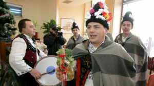 Коледари наричат за здраве и берекет