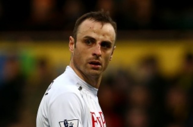 Трети турски клуб влиза в битката за Бербатов