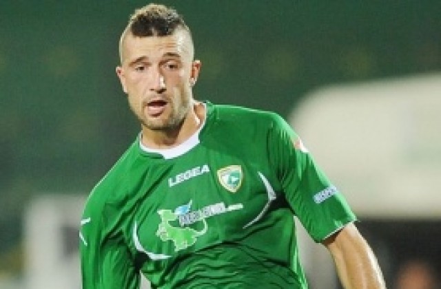 ВИДЕО: Андрей Гълъбинов продължава да блести в Серия Б, вкара осмия си гол