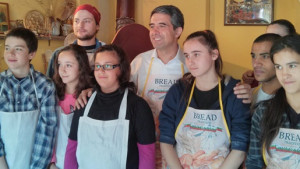 Хлебната къща покани Св Синод да меси хляб в Габрово