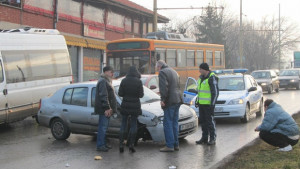 Пиян катастрофира на бул Христо Ботев