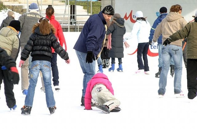 Чака ни топъл януари