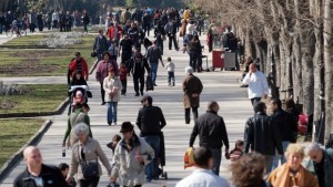 Хората с граждански договор плащат сами осигуровките за три месеца