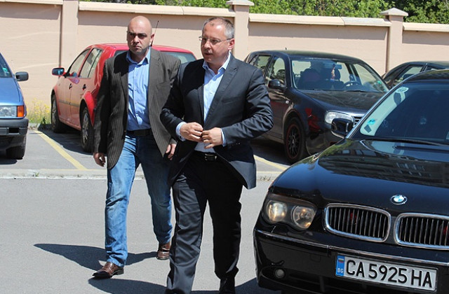 15% данък за богати, връщат на бедните 150 млн. лева