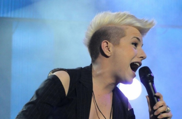 Поли Генова и Орлин Павлов ще посрещнат заедно с русенци 2014 г.