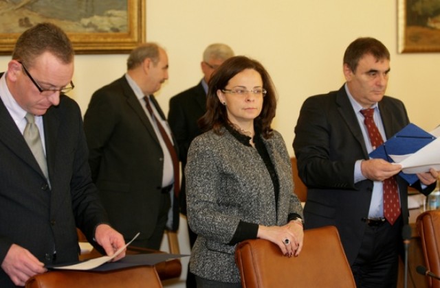 Вигенин и Стоянович най-работните министри