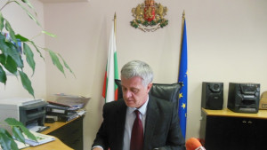 Областният управител обеща да работи за законност демократичност и справедливост