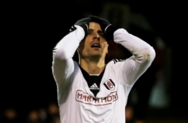 Бербатов остана извън групата на Фулъм, Тонев е титуляр срещу Суонзи