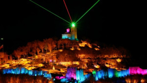 Излъчват Звук и светлина на 30 декември