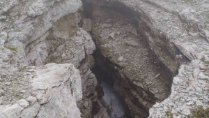 Откриха нова пещераутроба край Златоград