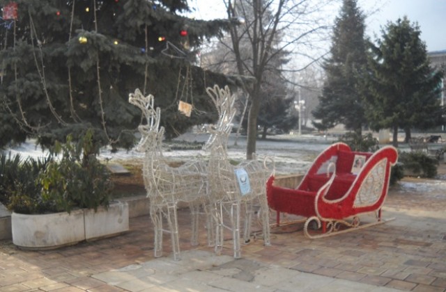 Посрещаме Новата година с хора и народни песни