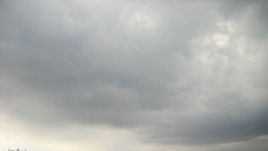 Мокри пътища и мрачно време