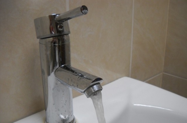 Без вода днес
