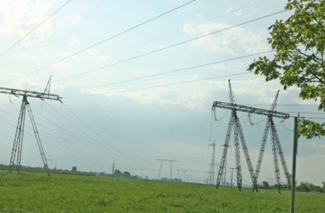 На тази Нова година сме консумирали по-малко ток от миналата