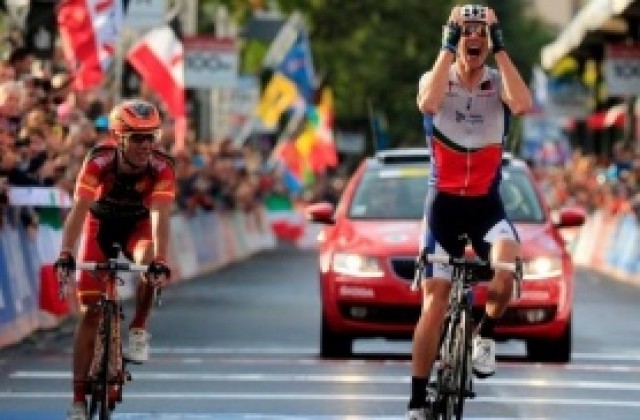 Руи Коща изненадващо триумфира със световната титла на шосе