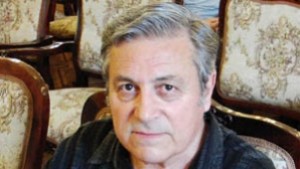 Поетът Драгни Драгнев става на 75 години