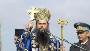 Митрополит Николай ще хвърля кръста на обед