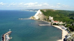 20годишен добричлия извади кръста от морето в Каварна