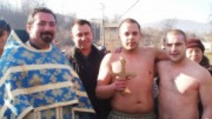 24годишният Владислав извади кръста от река Дряновска