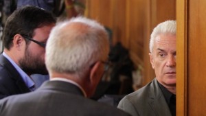 Сидеров ударил варненски полицай с юмрук в лицето