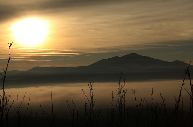 Без валежи и топло у нас поне до средата на януари
