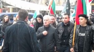 Сидеров няма да се откаже от имунитета си ще съди