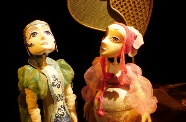 Класически приказни герои на сцената на Куклен театър ВЕСЕЛ