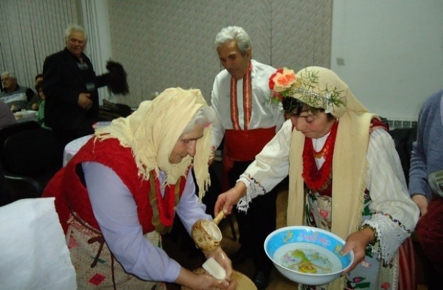 Празнуваме Бабинден