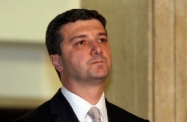 Драгомир Стойнев отчита работата си досега