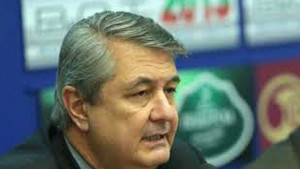 Симов 2013 година беше сложна но и силна за борсовата