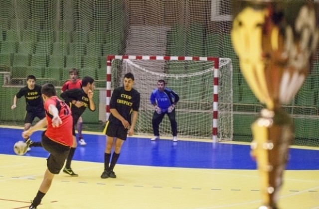 Приключи първия кръг в шестте предварителни групи