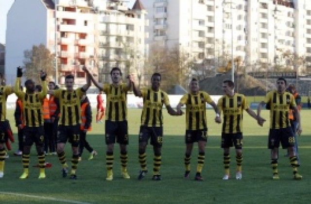 Ботев Пловдив започна без нови