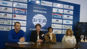 Обучиха пет медицински сестри по проект