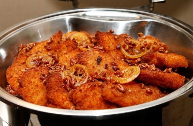 В новите етикети на месото сменят натриев хлорид със сол