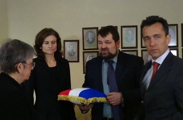 Иванка Сотирова с най-високото френско отличие